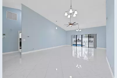 281 N Country Club Boulevard, Boca Raton, FL 33487 - Photo 3