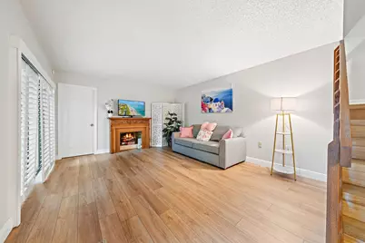 1802 18th Lane, Palm Beach Gardens, FL 33418 - Photo 3