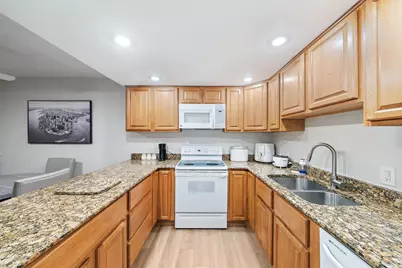 1802 18th Lane, Palm Beach Gardens, FL 33418 - Photo 5