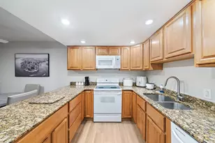 1802 18th Ln, Palm Beach Gardens, FL 33418 - Photo 5