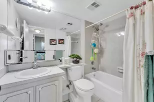 8950 Sunrise Lakes Blvd, Sunrise, FL 33322 - Photo 13