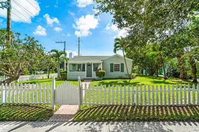 145 N Swinton Avenue, Delray Beach, FL 33444 - Photo 1