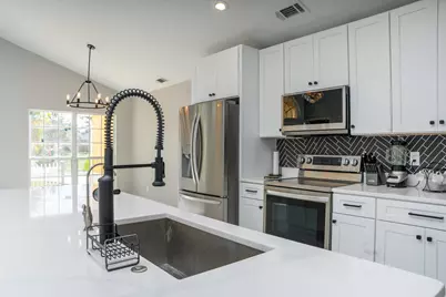 3502 SE Hyde Circle, Port Saint Lucie, FL 34984 - Photo 7