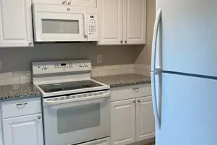 1536 SE Royal Green Cir, Port Saint Lucie, FL 34952 - Photo 3