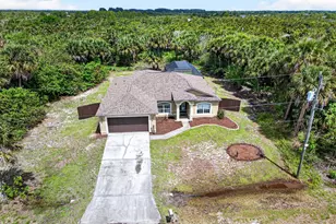 831 SW Owl St St, Palm Bay, FL 32908 - Photo 3