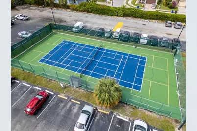 2801 Somerset Drive, Lauderdale Lakes, FL 33311 - Photo 13