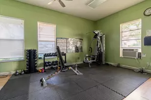 2801 Somerset Dr, Lauderdale Lakes, FL 33311 - Photo 17