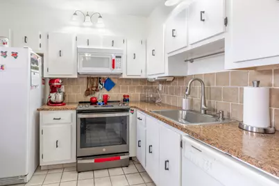 2801 Somerset Drive, Lauderdale Lakes, FL 33311 - Photo 3