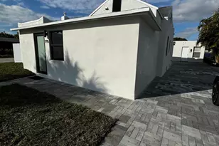 795 Highland Dr, West Palm Beach, FL 33405 - Photo 5