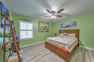 2025 SE Allamanda Dr, Port Saint Lucie, FL 34952 - Photo 15