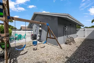 8200 SW 3rd Ct, North Lauderdale, FL 33068 - Photo 31