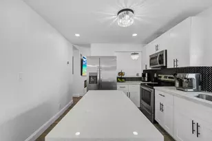 8200 SW 3rd Ct, North Lauderdale, FL 33068 - Photo 9