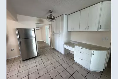 8881 NW 11th Street, Pembroke Pines, FL 33024 - Photo 17