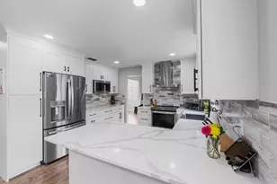 14364 Larkspur Ln, Wellington, FL 33414 - Photo 9