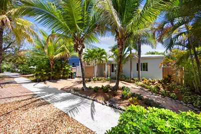 634 NE 17th Way, Fort Lauderdale, FL 33304 - Photo 3