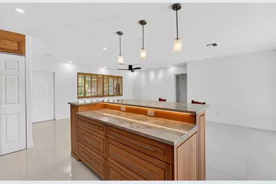 648 NW 30th Court, Wilton Manors, FL 33311 - Photo 7