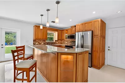 648 NW 30th Court, Wilton Manors, FL 33311 - Photo 9