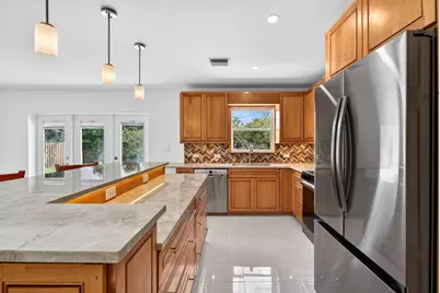 648 NW 30th Court, Wilton Manors, FL 33311 - Photo 11