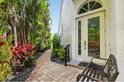 4634 Carlton Golf Drive, Lake Worth, FL 33449 - Photo 9