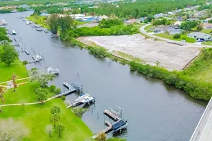 441 SE Pine Rd, Port Saint Lucie, FL 34984 - Photo 41