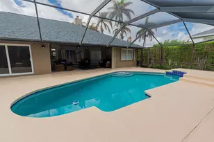 441 SE Pine Rd, Port Saint Lucie, FL 34984 - Photo 27