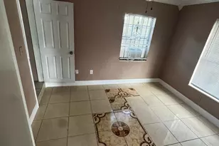 2045 NW 192nd Terrace, Miami Gardens, FL 33056 - Photo 3