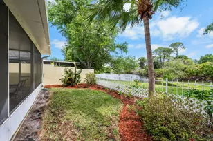 7627 SE Fiddlewood Ln, Hobe Sound, FL 33455 - Photo 5