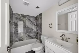 136 Lakeshore Dr, North Palm Beach, FL 33408 - Photo 11