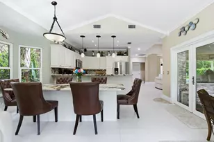 10114 Hunt Club Ln, Palm Beach Gardens, FL 33418 - Photo 7