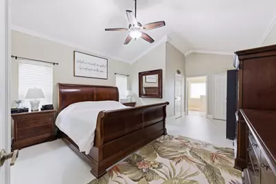 10114 Hunt Club Lane, Palm Beach Gardens, FL 33418 - Photo 9