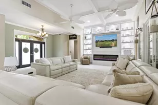 10114 Hunt Club Ln, Palm Beach Gardens, FL 33418 - Photo 3