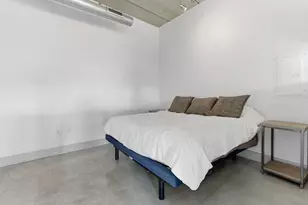 425 N Andrews Ave, Fort Lauderdale, FL 33301 - Photo 13