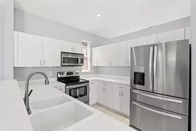 3222 NW 22nd Avenue, Oakland Park, FL 33309 - Photo 9