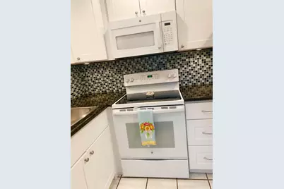 96 Hastings F, West Palm Beach, FL 33417 - Photo 11