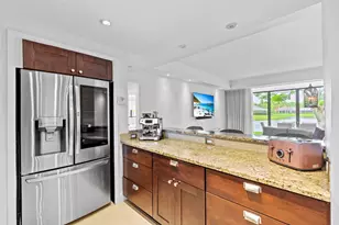 11830 Pebblewood Dr, Wellington, FL 33414 - Photo 9