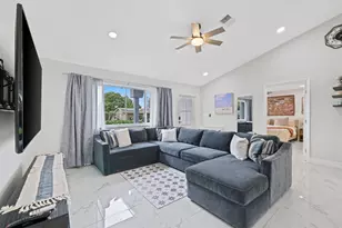 510 NE 38th St, Deerfield Beach, FL 33064 - Photo 11