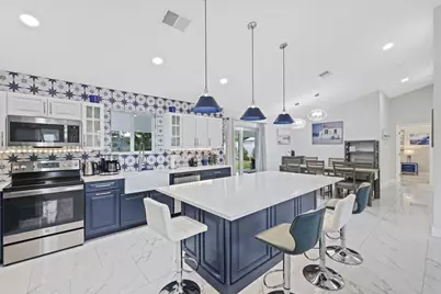 510 NE 38th Street, Deerfield Beach, FL 33064 - Photo 13