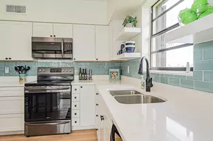 3206 S Lakeview Cir, Hutchinson Island, FL 34949 - Photo 17