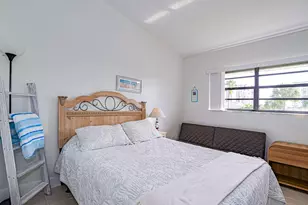 3206 S Lakeview Cir, Hutchinson Island, FL 34949 - Photo 37