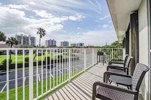 3206 S Lakeview Cir, Hutchinson Island, FL 34949 - Photo 45