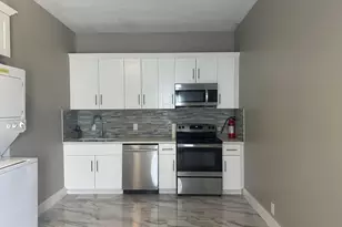 902 SW Abbot Ave, Port Saint Lucie, FL 34953 - Photo 13