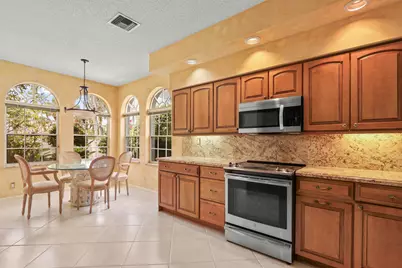 301 S Ryder Cup Cir #301, Palm Beach Gardens, FL 33418 - Photo 7
