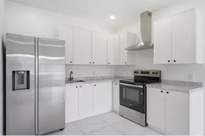 340 SW 11th Avenue #2a, Hallandale Beach, FL 33009 - Photo 3