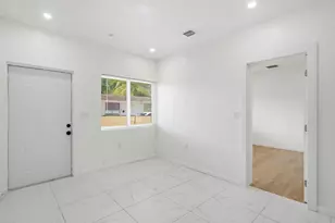 340 SW 11th Ave, Hallandale Beach, FL 33009 - Photo 5