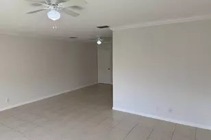 6575 NE 7th Ave, Boca Raton, FL 33487 - Photo 5