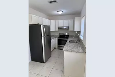 6575 NE 7th Avenue, Boca Raton, FL 33487 - Photo 3