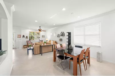 914 NW Sarria Court, Port Saint Lucie, FL 34986 - Photo 3