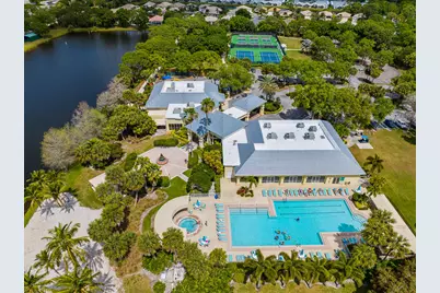 914 NW Sarria Court, Port Saint Lucie, FL 34986 - Photo 17