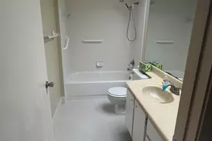 300 SW 130th Terrace, Pembroke Pines, FL 33027 - Photo 5