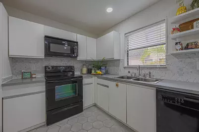 3625 Inverrary Boulevard W, Lauderhill, FL 33319 - Photo 15